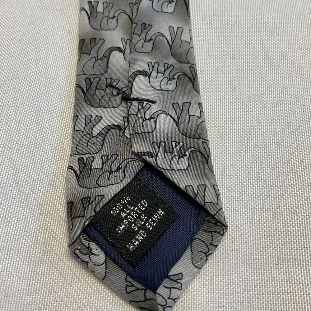 Facets Men's 100% Silk Necktie Grey African Elephants On Parade Pattern Wildlife